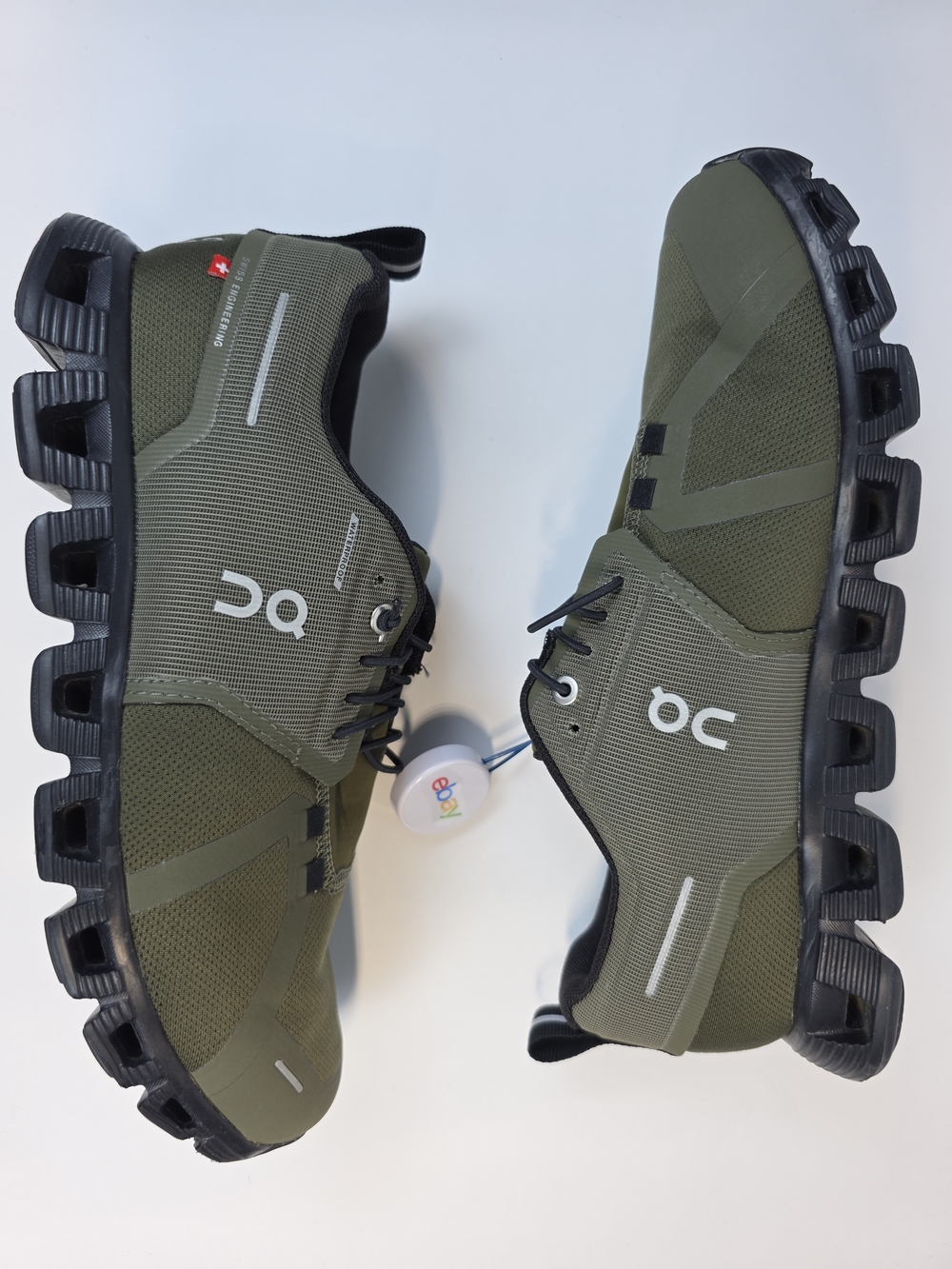 On Running Olive Green and Black Cloudventure Trail Sneakers - Picture 6 of 16